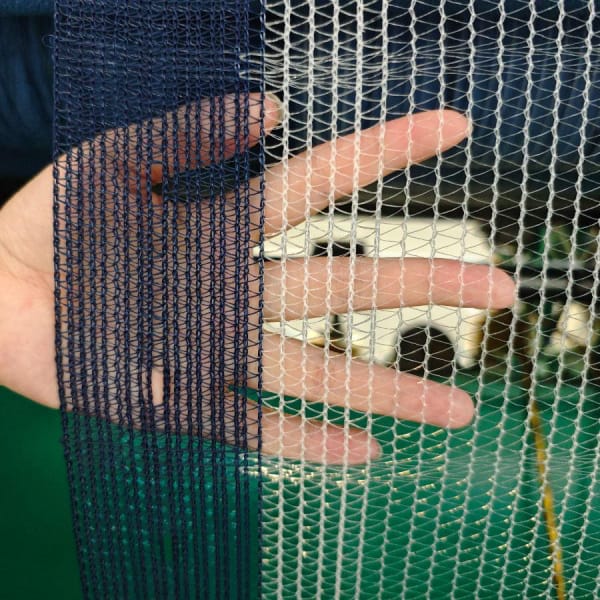 Agriculture Hail Protection Net Hdpe Plastic Knitted Bird Mesh Reinforced Anti Hail Netting With Blue Edge